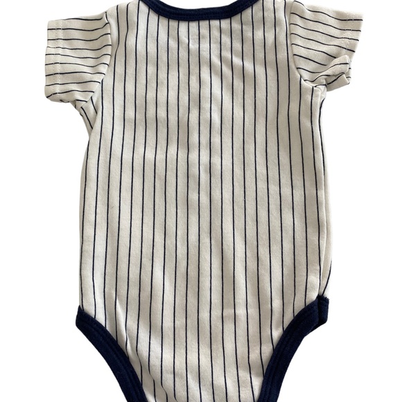 LITTLE TREASURE Onesie and FISHER PRICE  2 Piece Baseball Outfits Size: 0-6 mth - Picture 3 of 9